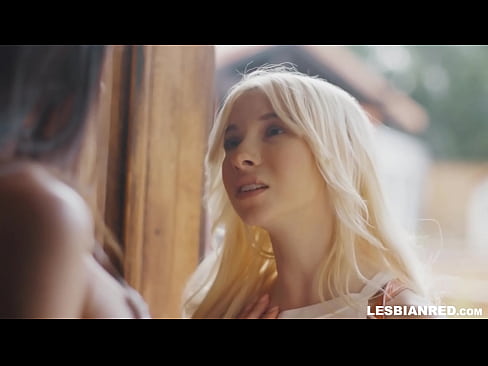 ❤️ A nena chega a casa uns meses despois e acaba comendo o coño da súa madrastra ❤️ Porno en % gl.extratorrents.top %
